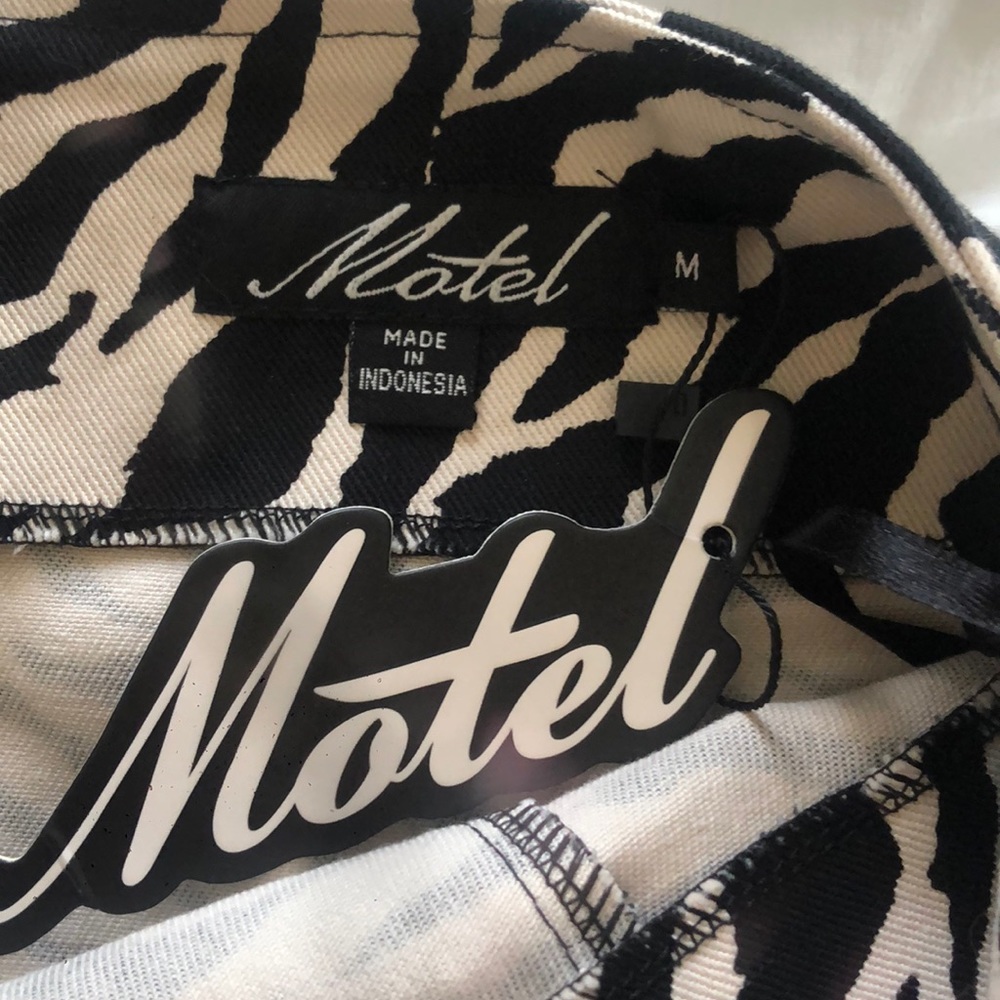 Motel Rocks Zebra Skirt - Picture 3 of 5
